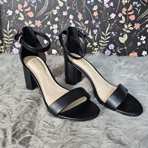 Nine West Black Open-Toe Ankle Strap Block Heels Size 8.5